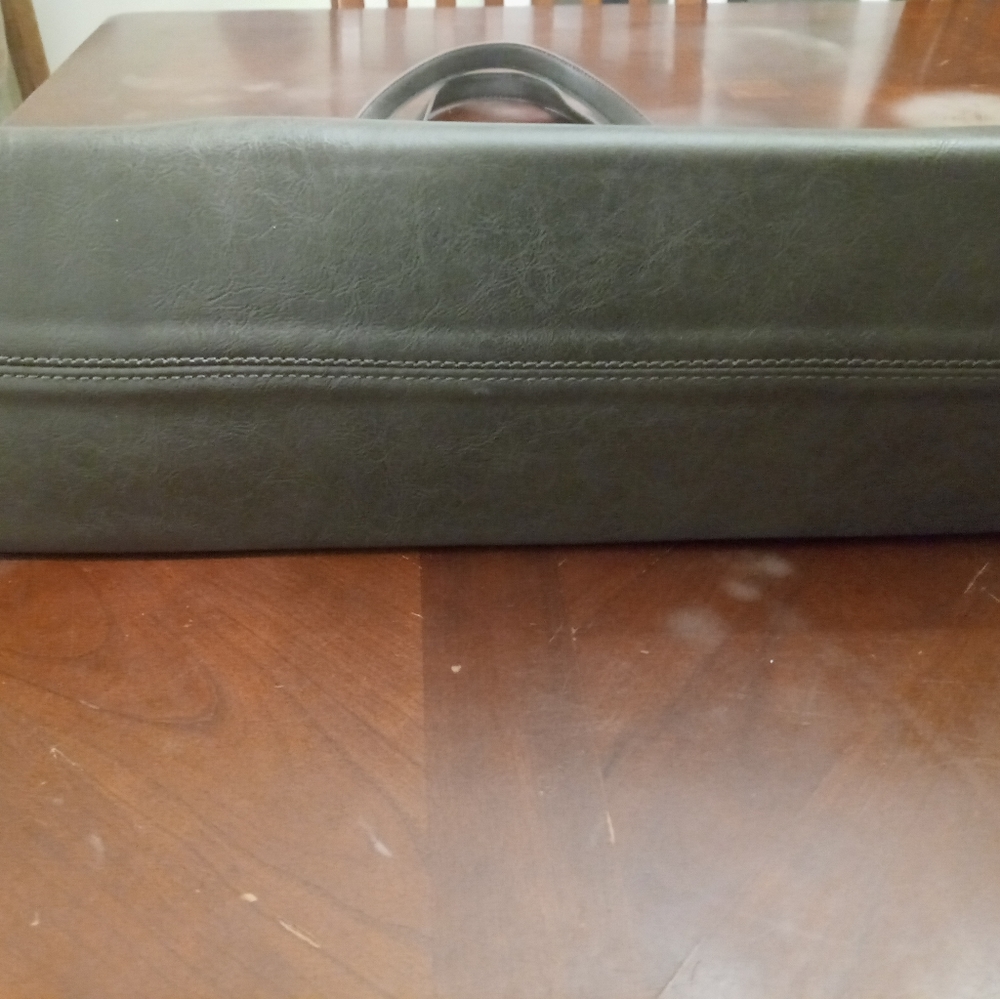 Tote - Picture 4 of 7